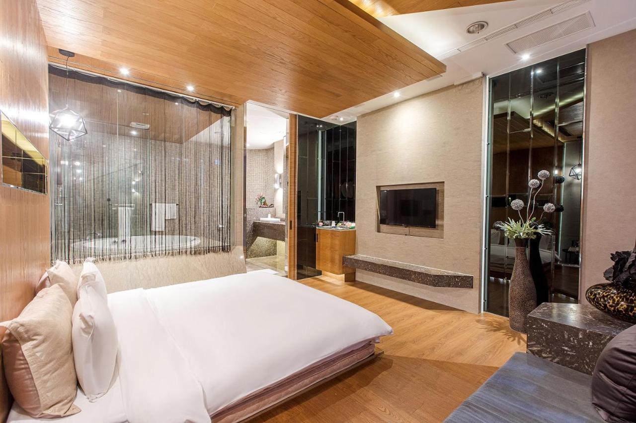Motel Stars Taichung Eksteriør bilde