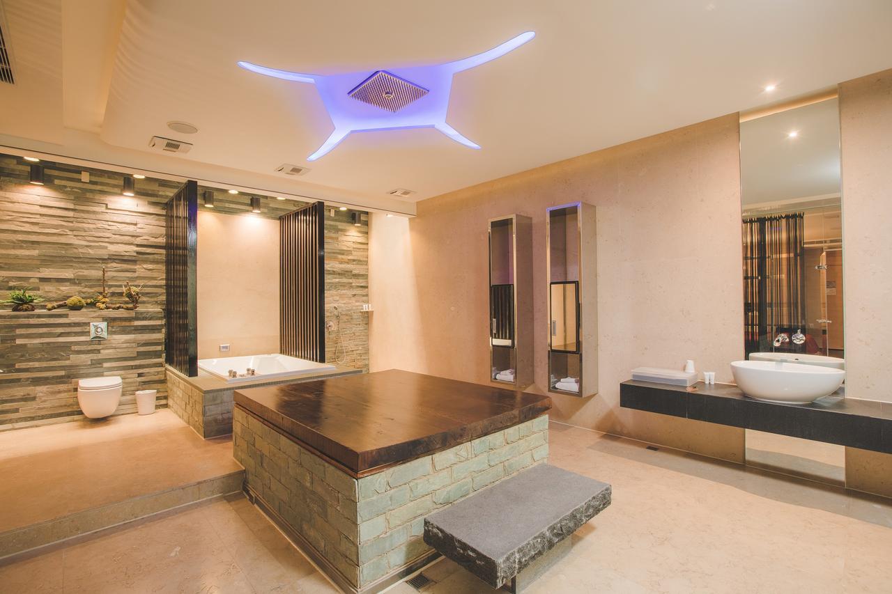 Motel Stars Taichung Eksteriør bilde