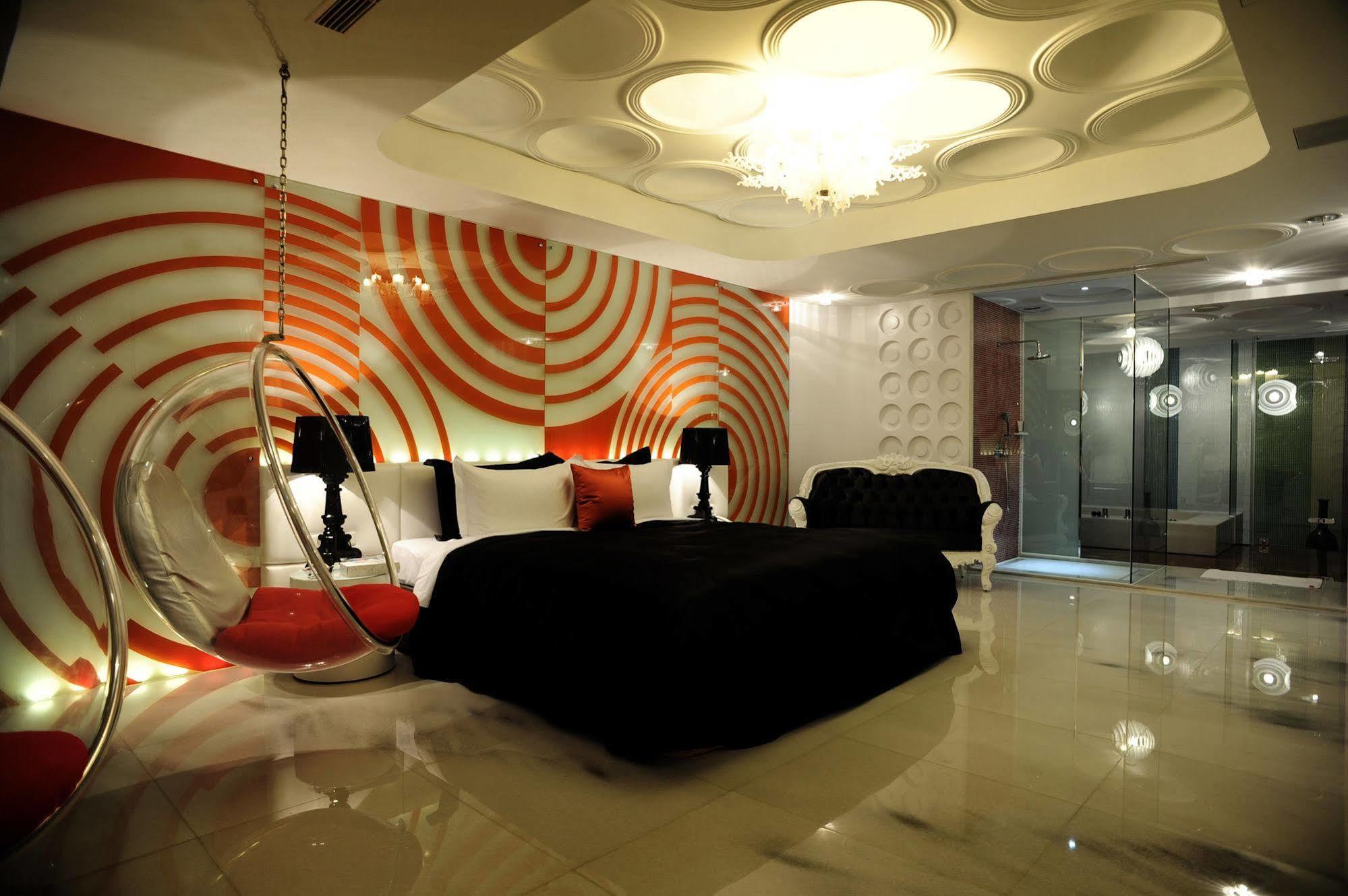Motel Stars Taichung Eksteriør bilde